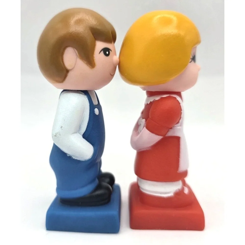 Vintage Tyco Super Blocks Preschool People Figures Boy‎ & Girl 3.5
